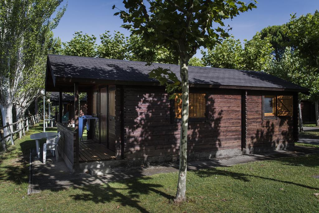 Camping & Bungalows Ligueerre De Cinca 外观 照片