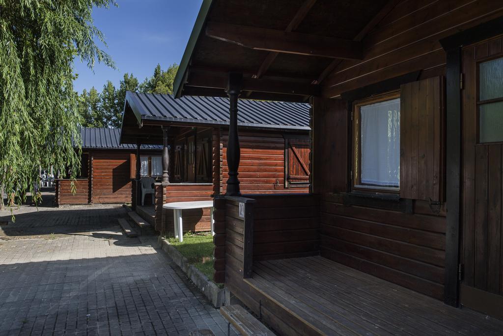 Camping & Bungalows Ligueerre De Cinca 外观 照片