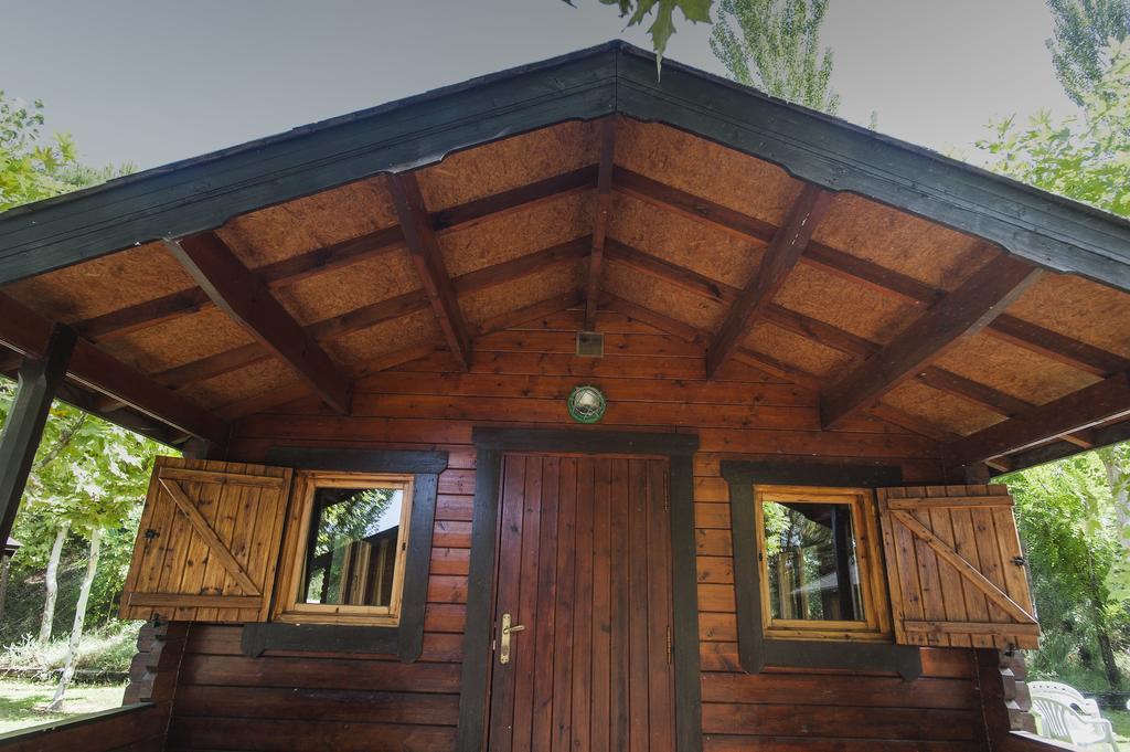 Camping & Bungalows Ligueerre De Cinca 外观 照片