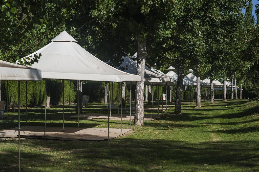 Camping & Bungalows Ligueerre De Cinca 外观 照片