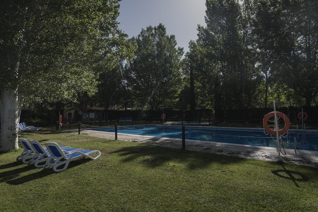 Camping & Bungalows Ligueerre De Cinca 外观 照片