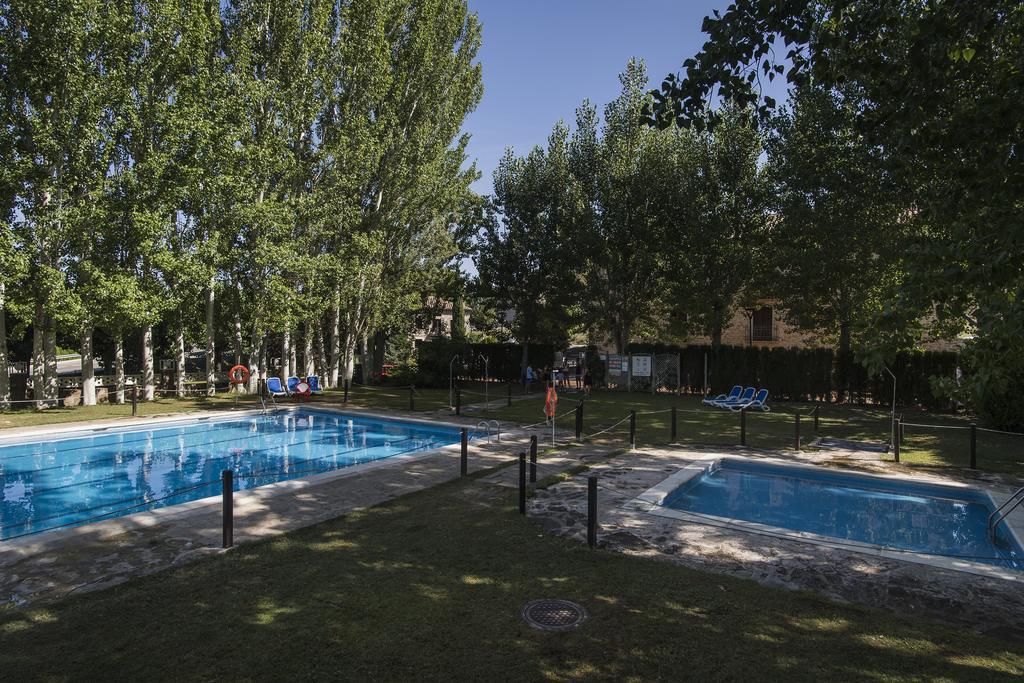 Camping & Bungalows Ligueerre De Cinca 外观 照片