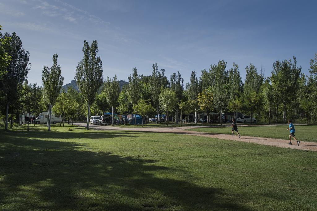 Camping & Bungalows Ligueerre De Cinca 外观 照片